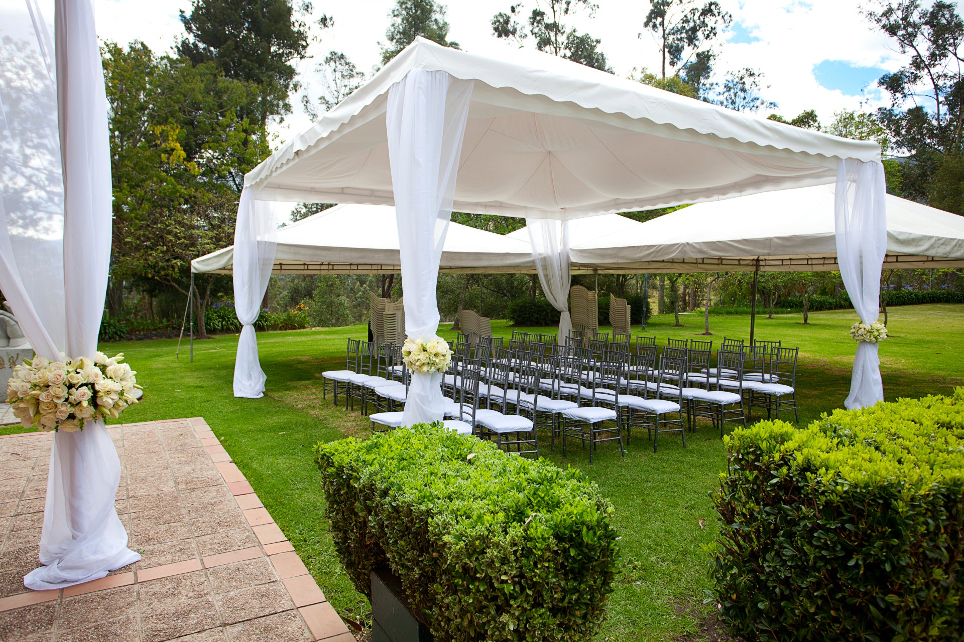 Deluxe Spring Top Marquees